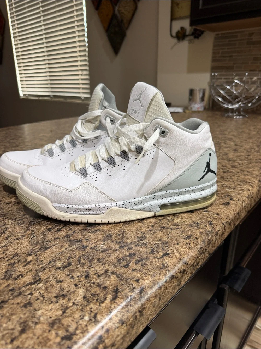 Jordan Flight origin 2 High Top Sneakers in White and Light Gray